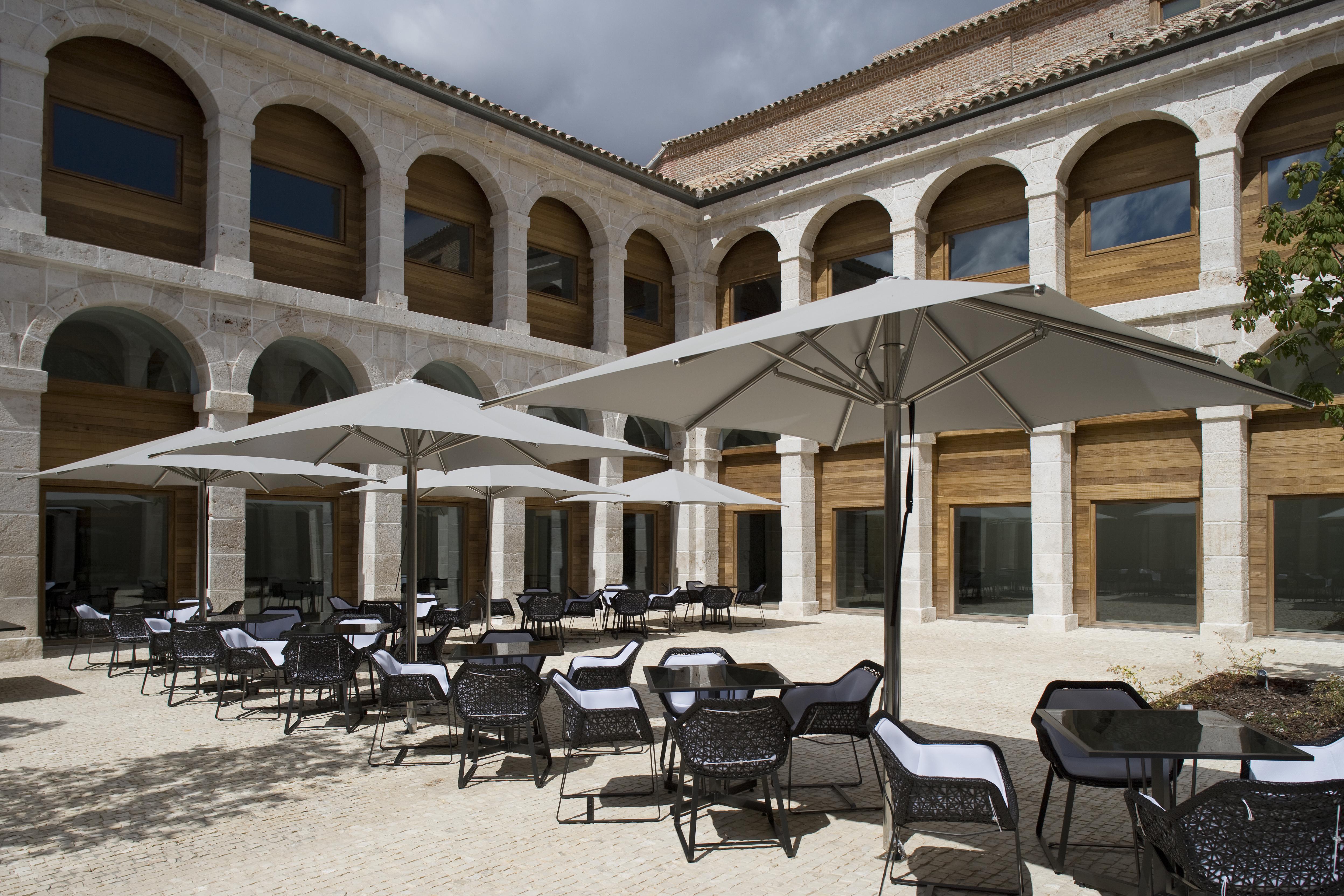 Parador De Alcalá de Henares Eksteriør billede