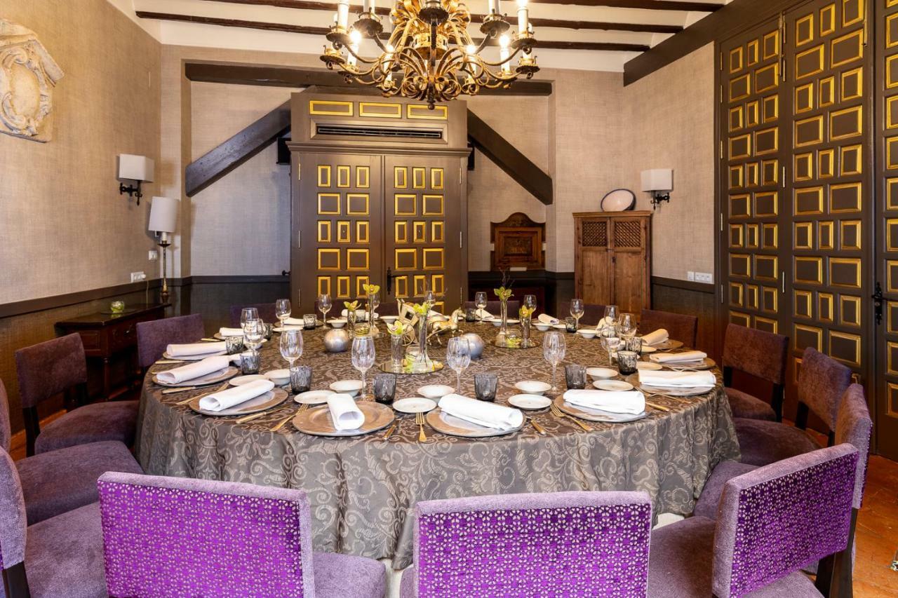 Parador De Alcalá de Henares Eksteriør billede